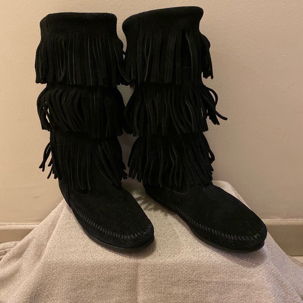 Minnetonka Moccasins 3 Layer Fringe Boot 1639